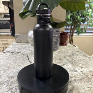 BottleKeeper - Bottle holder and Insulator to keep your beer colder - Long neck